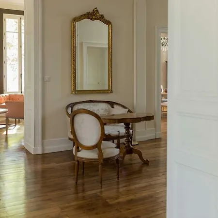 Chateau Mathias Bed & Breakfast